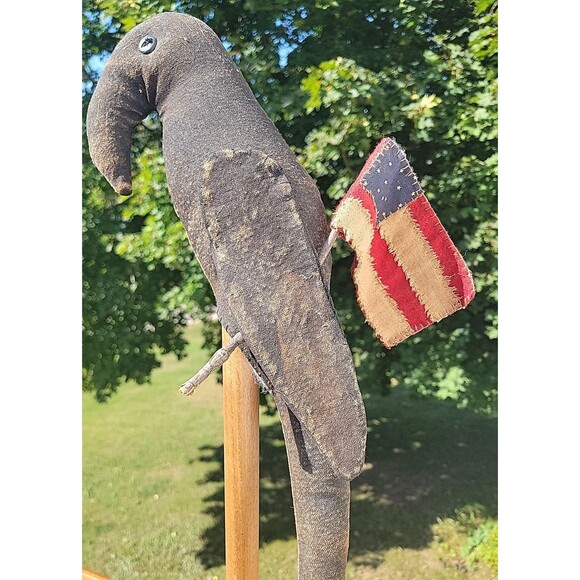 23” Primitive Crow on a Wood Stand with American Flag Grubby Home Decor - Picture 7 of 10
